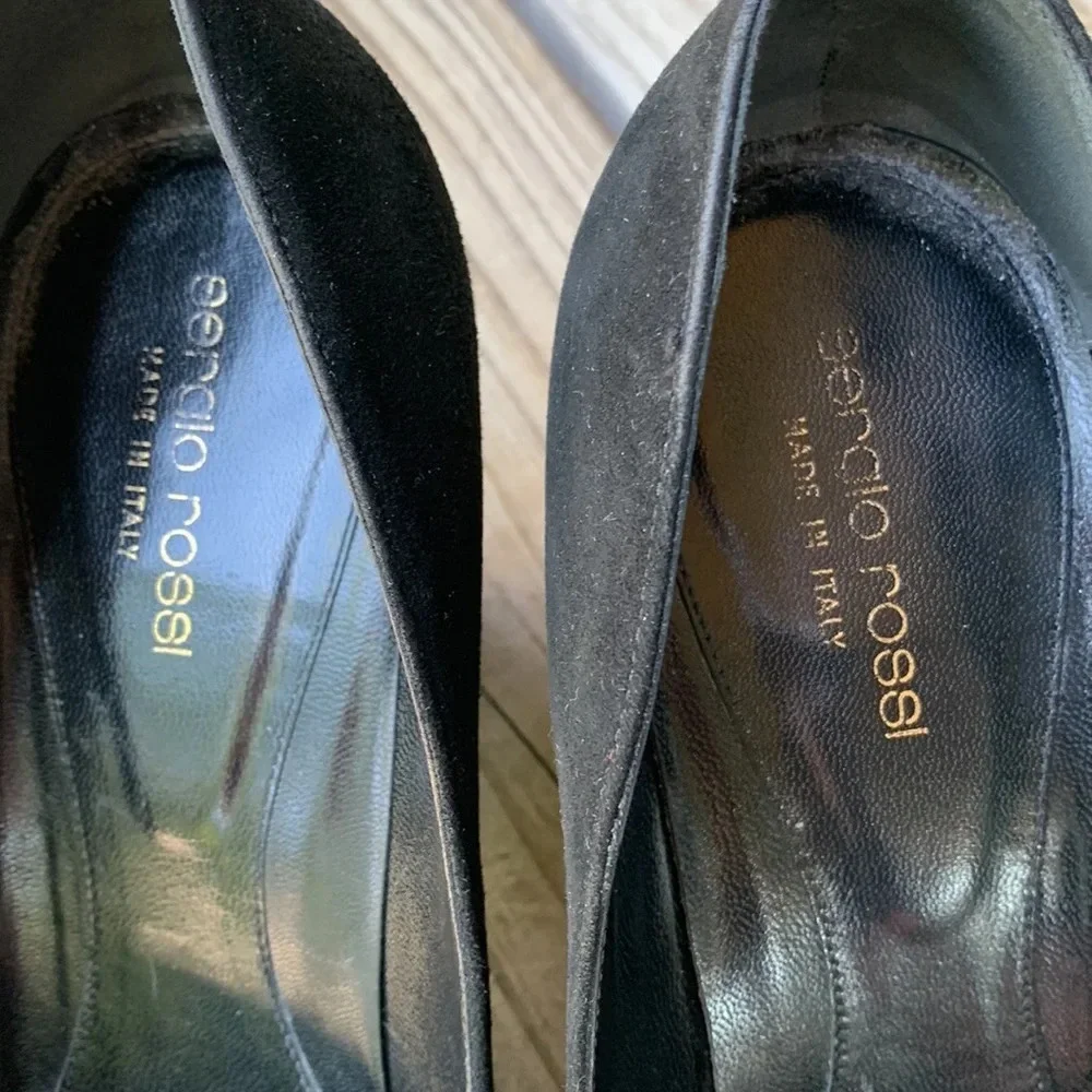 Sergio Rossi size 41 black suede bow wedge heels made in Italy